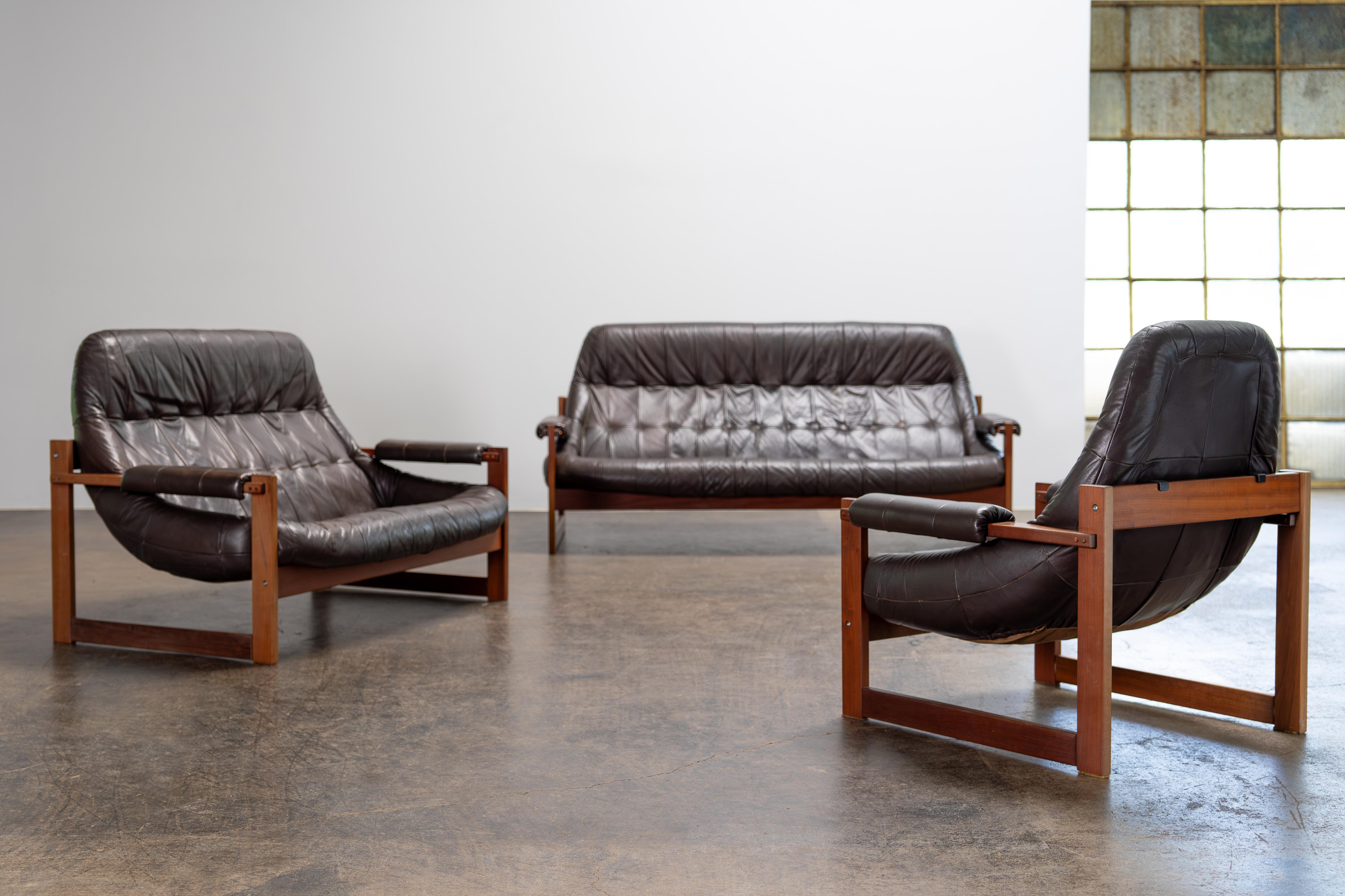 Brazilian Modern Leather Sofas and Lounge Chair by Percival Lafer Brazil, 1970s For Sale 9
