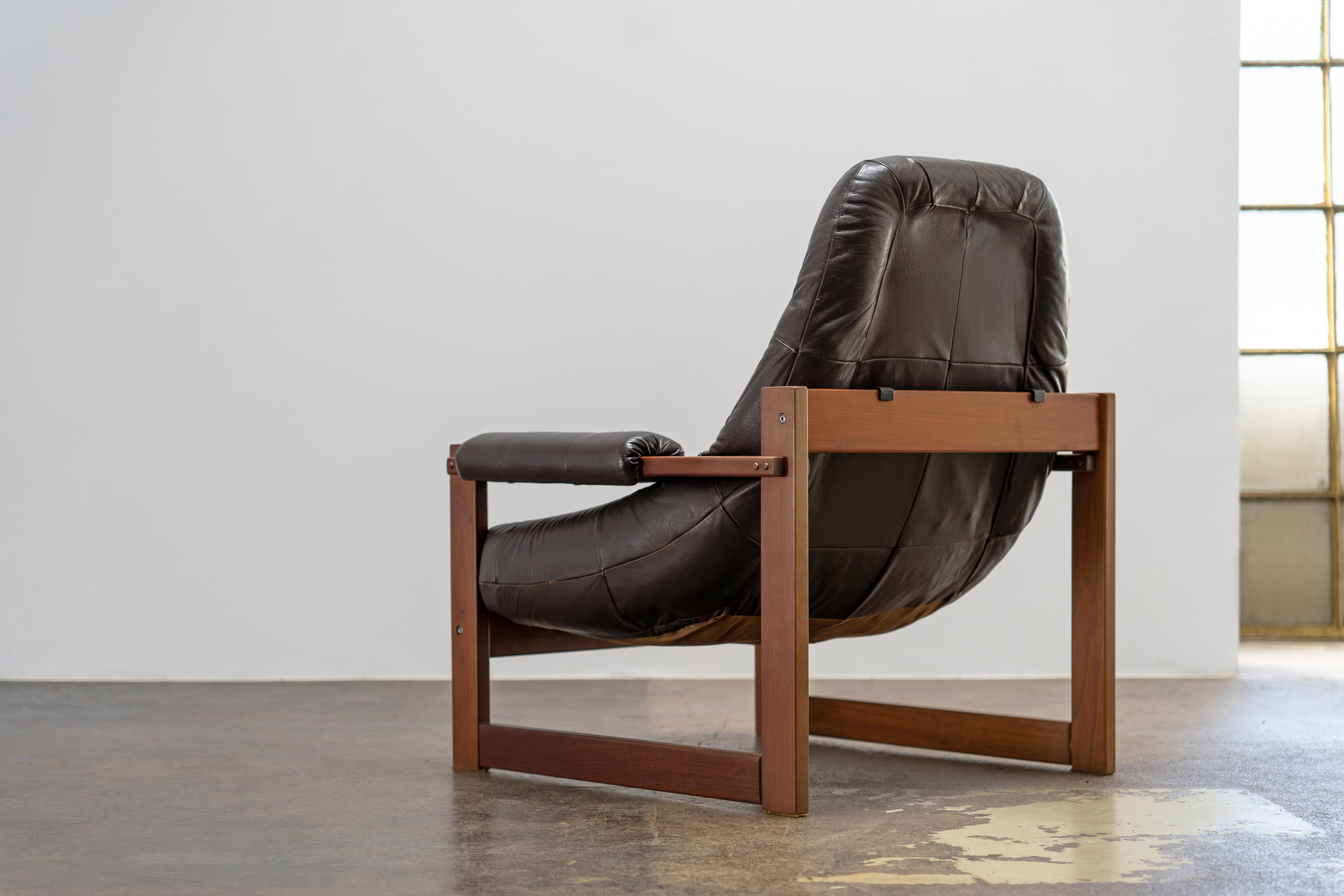 Brazilian Modern Leather Sofas and Lounge Chair by Percival Lafer Brazil, 1970s For Sale 11