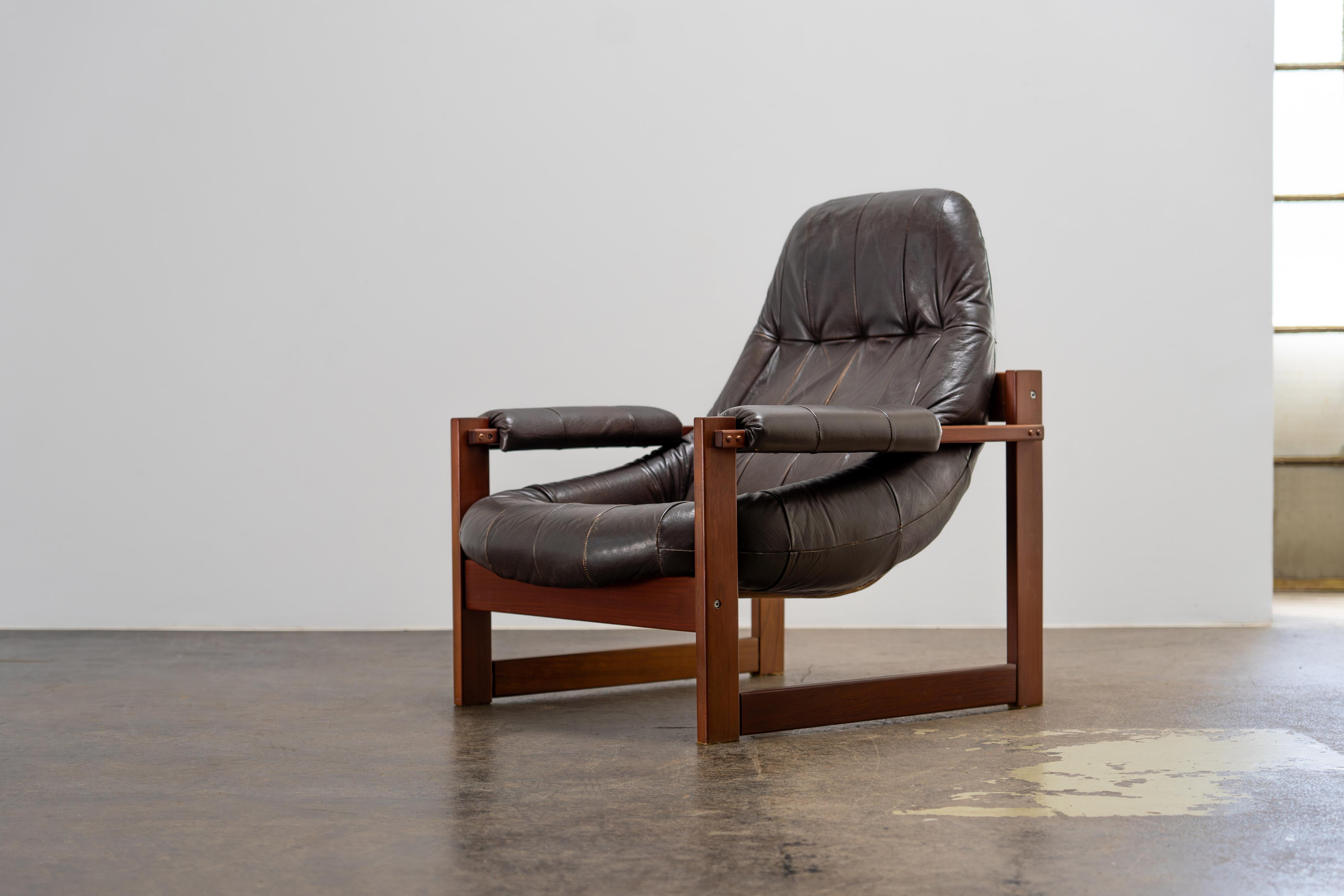 Brazilian Modern Leather Sofas and Lounge Chair by Percival Lafer Brazil, 1970s For Sale 13