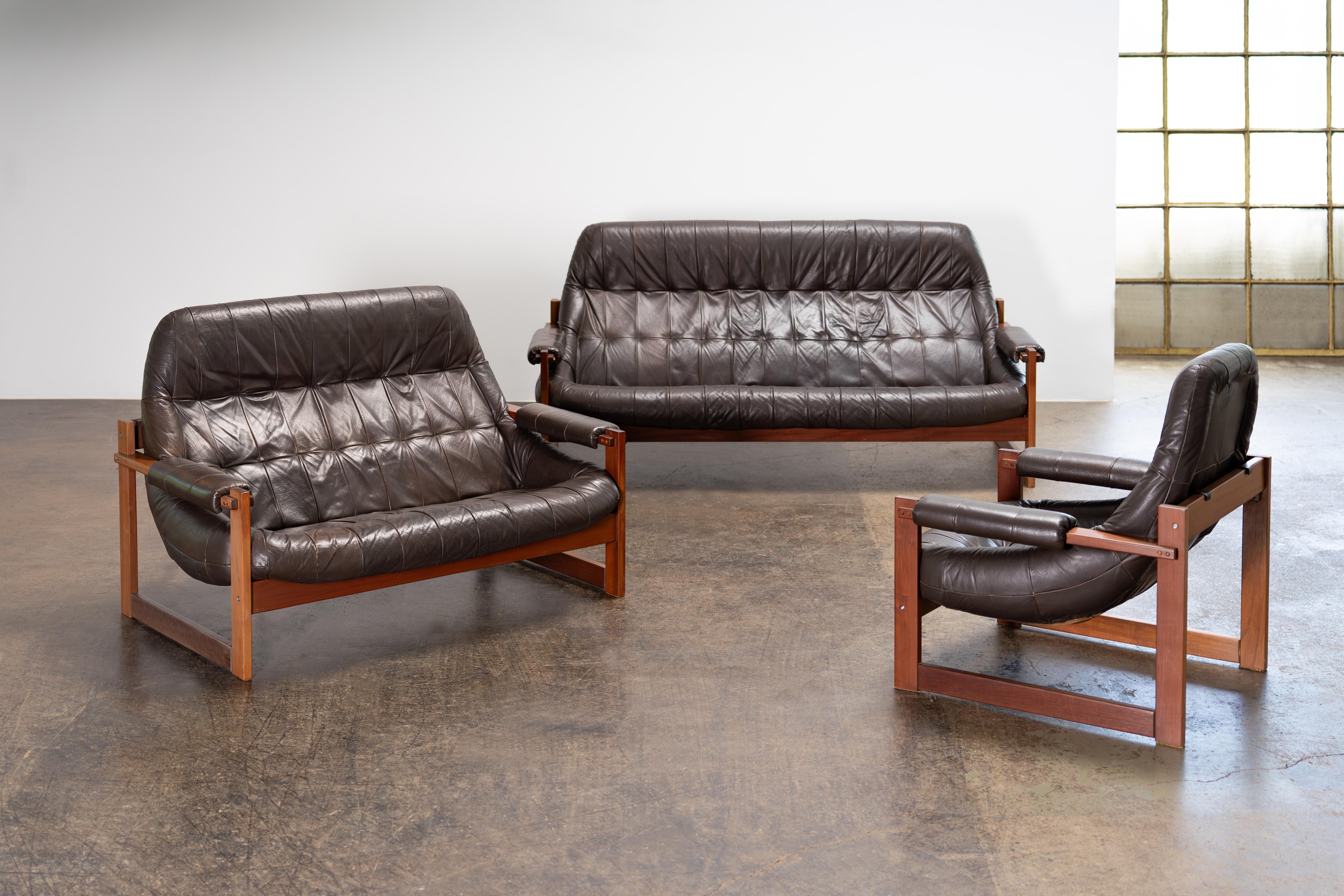 Brazilian Modern Leather Sofas and Lounge Chair by Percival Lafer Brazil, 1970s For Sale 2