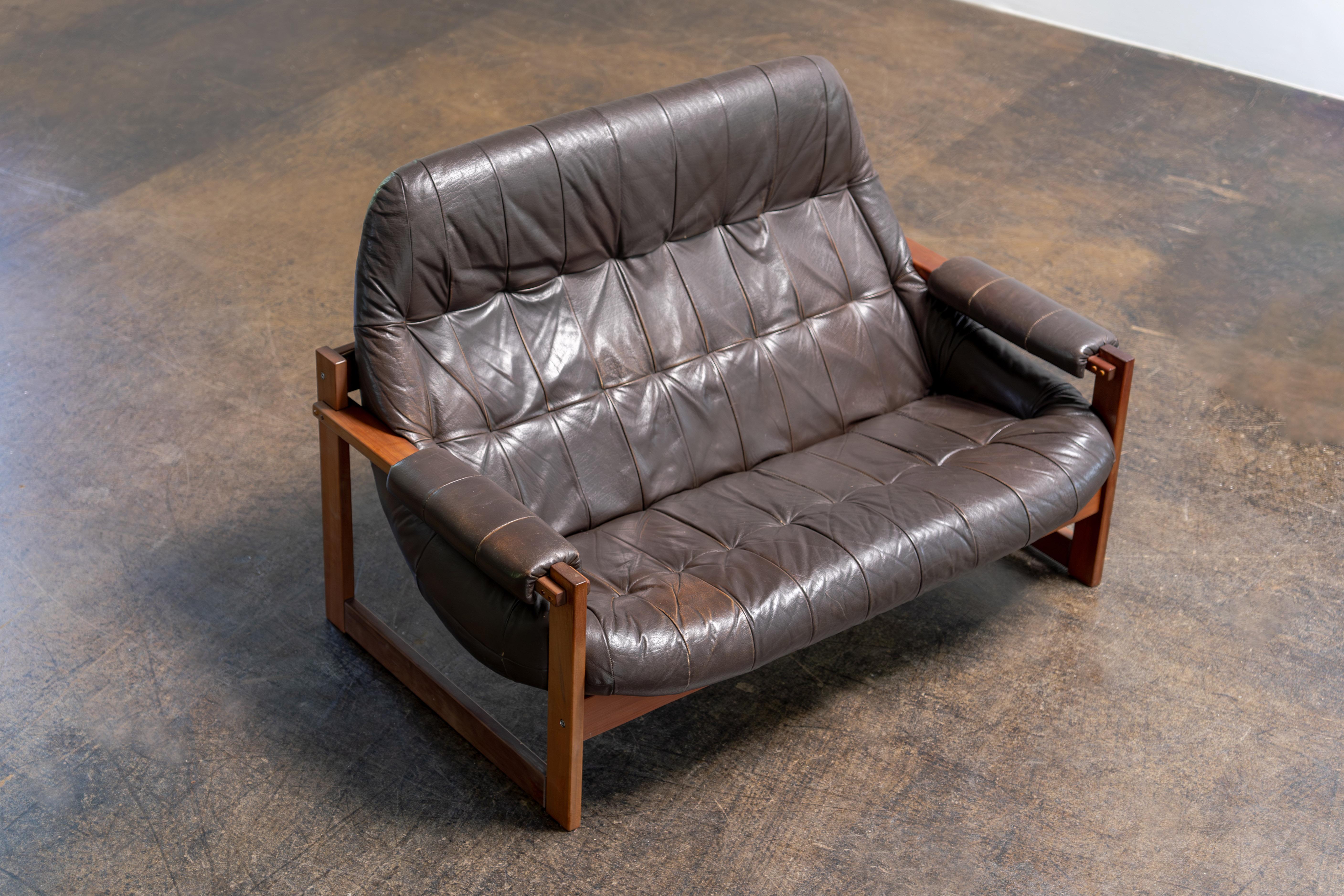 Brazilian Modern Leather Sofas and Lounge Chair by Percival Lafer Brazil, 1970s For Sale 3