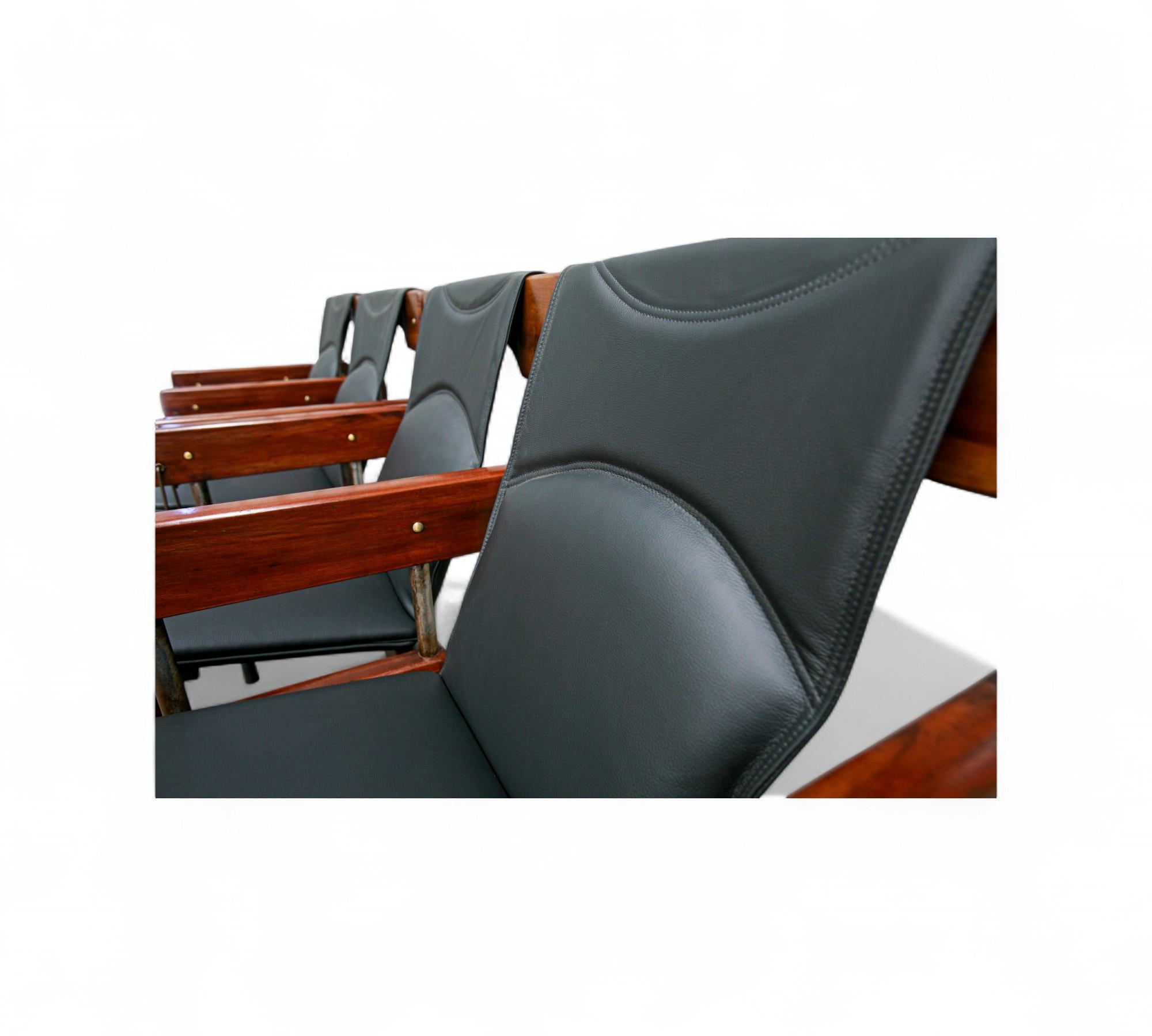 Brésilien Chaises d'auditorium modernes brésiliennes Longarina, Sergio Rodrigues, Brésil, 1965 en vente