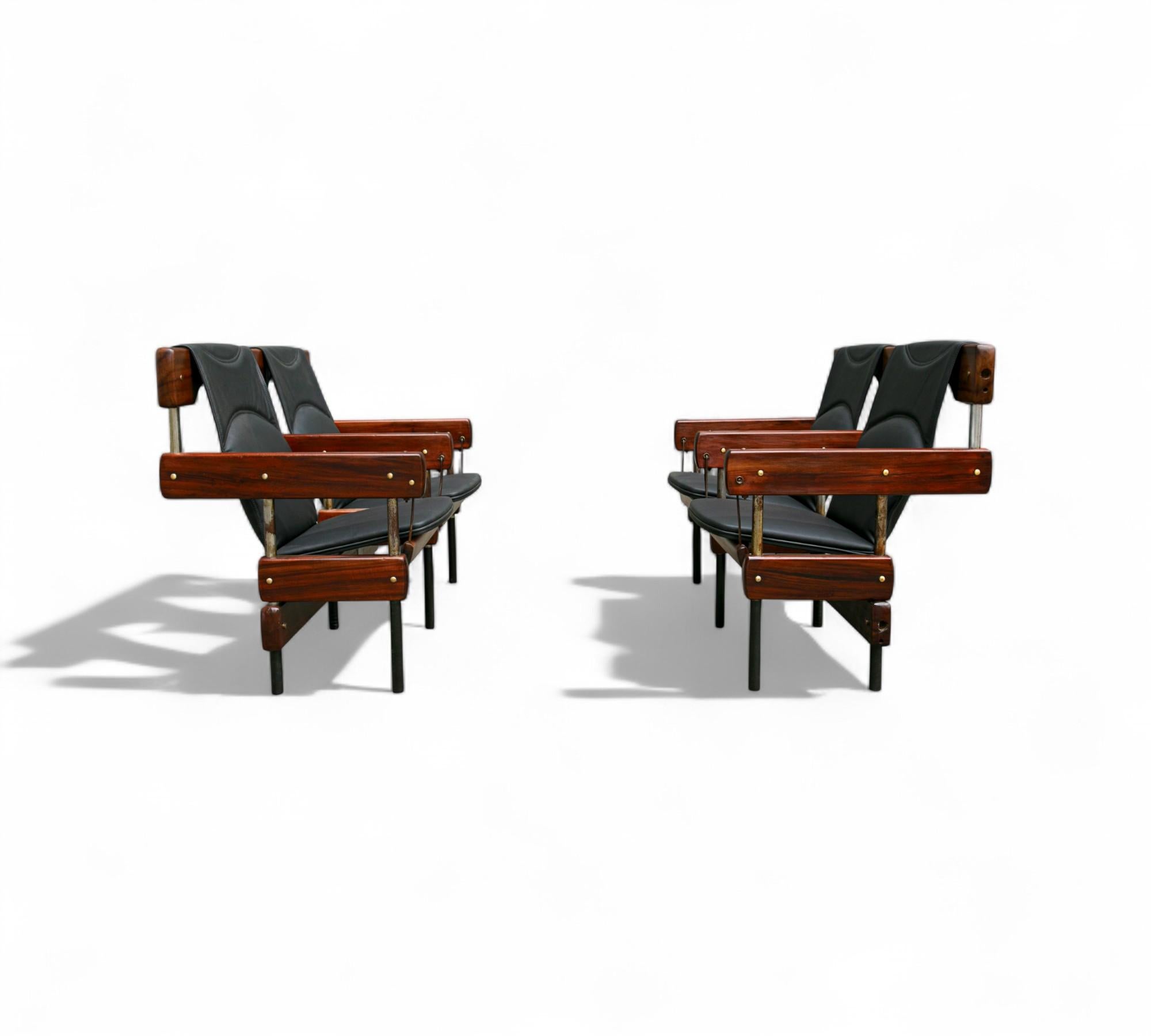 20ième siècle Chaises d'auditorium modernes brésiliennes Longarina, Sergio Rodrigues, Brésil, 1965 en vente