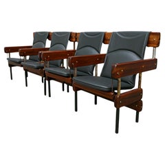 Chaises d'auditorium modernes brésiliennes Longarina, Sergio Rodrigues, Brésil, 1965