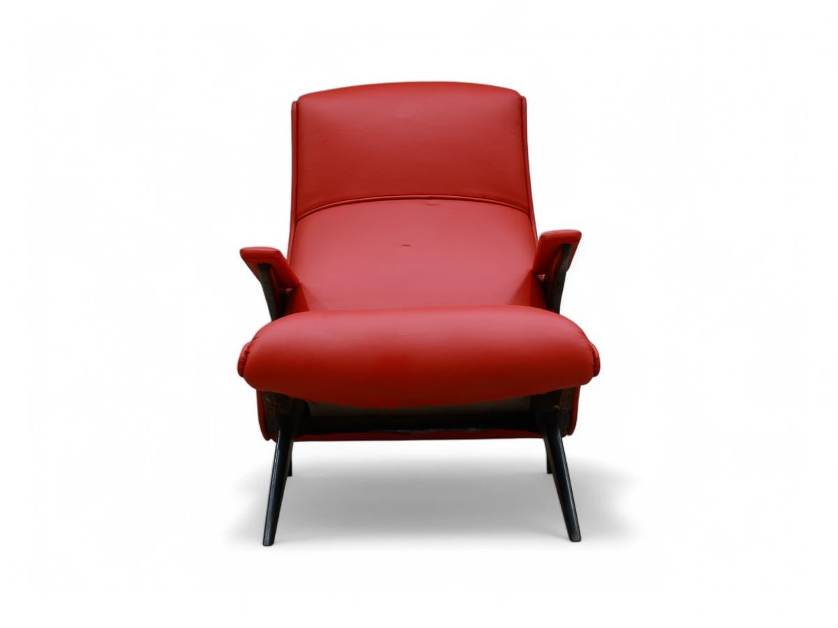 Chaise longue moderne brésilienne en bois dur et cuir, c. 1950s, unknown Bon état - En vente à New York, NY