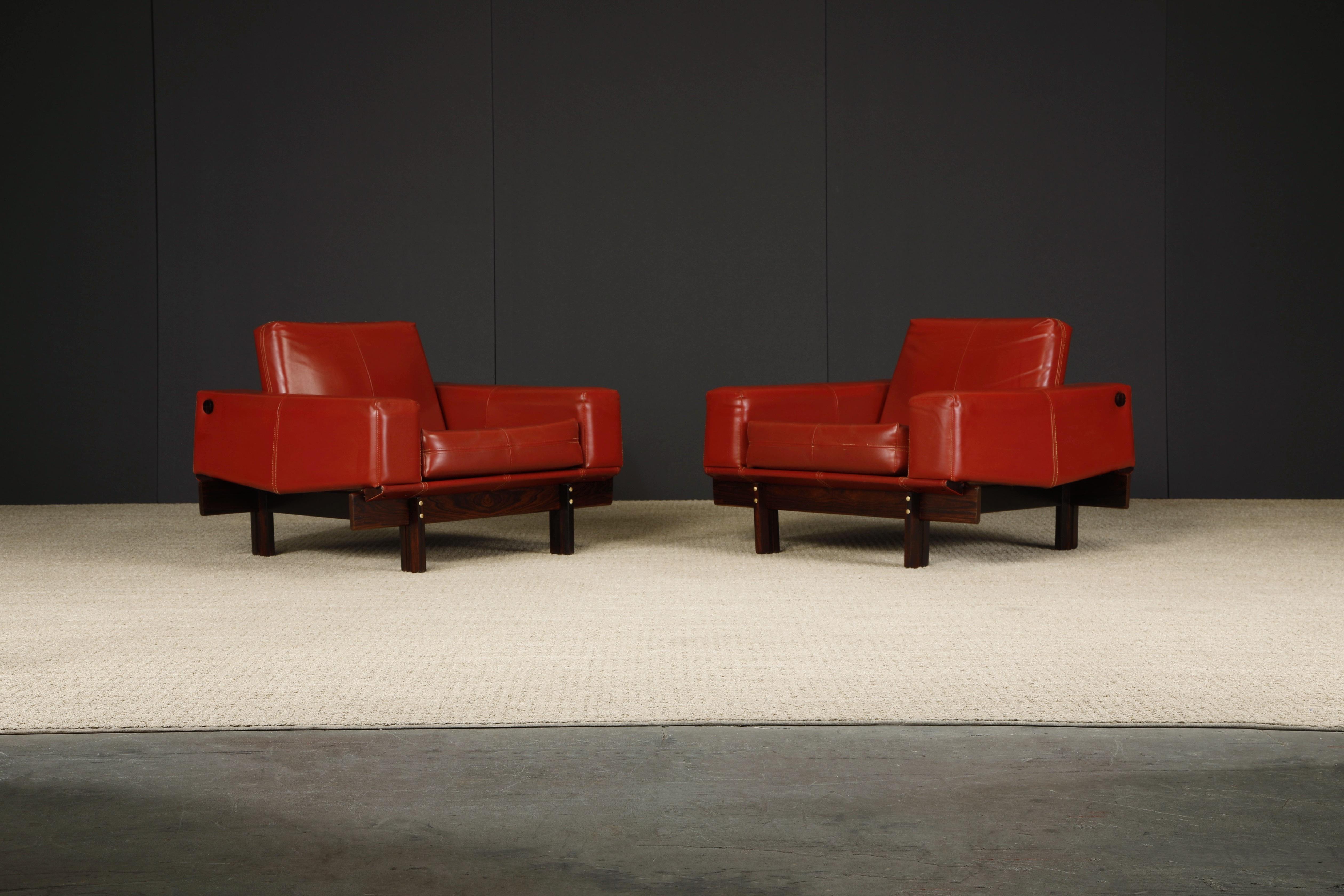 Mid-Century Modern Brazilian Modern Lounge Chairs in Exotic Jacaranda by Móveis Cimo, 1960s, Signed For Sale