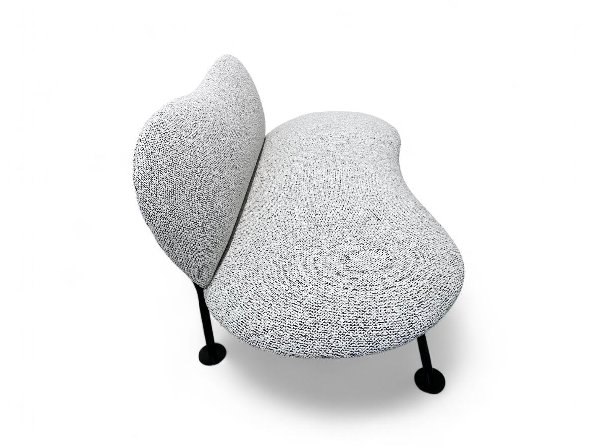 Loveseat Moderno Brasileño de Forma Orgánica en Hierro y Boucle Gris, c. 1950 en venta 1