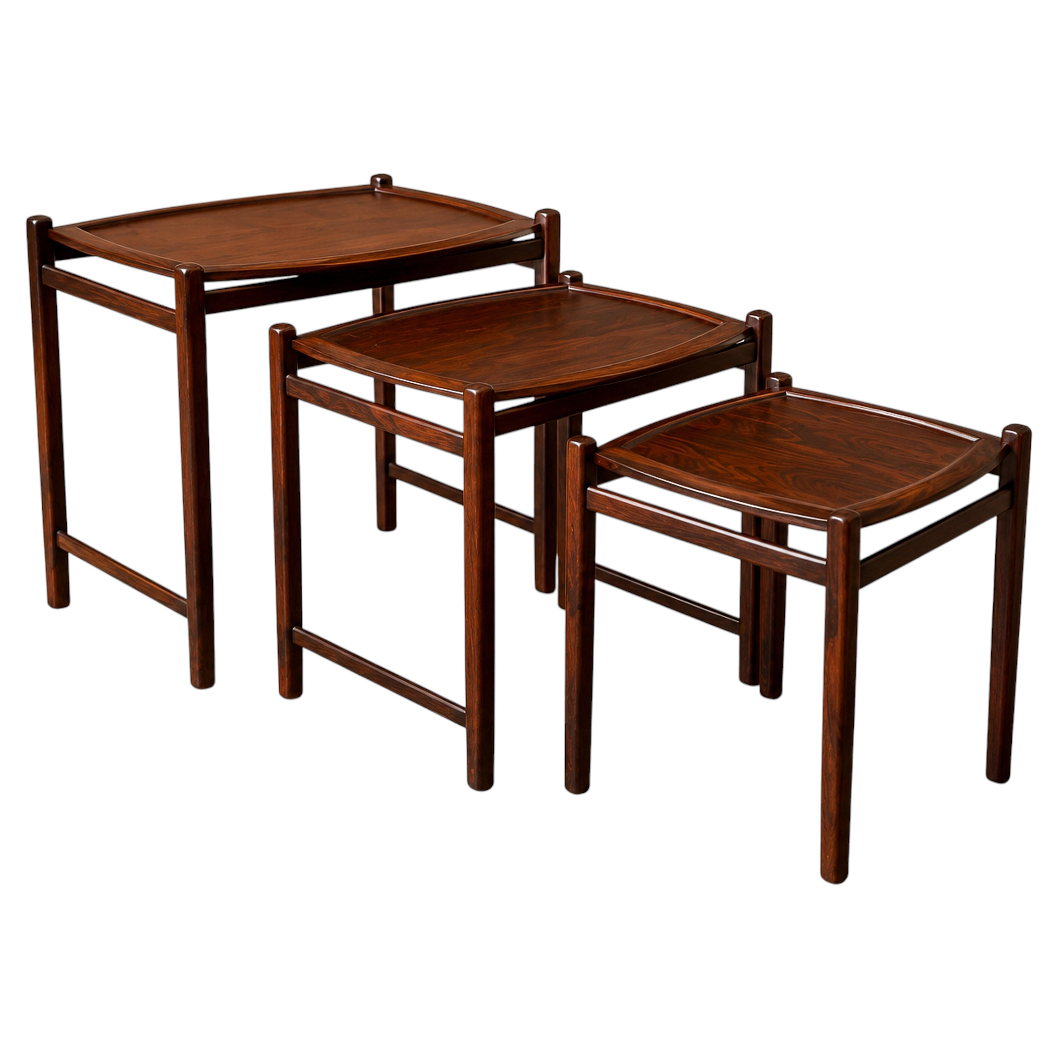Brazilian Modern Nesting Tray Tables in Rosewood by Jorge Jabour, 1960s - Lot 87 For Sale