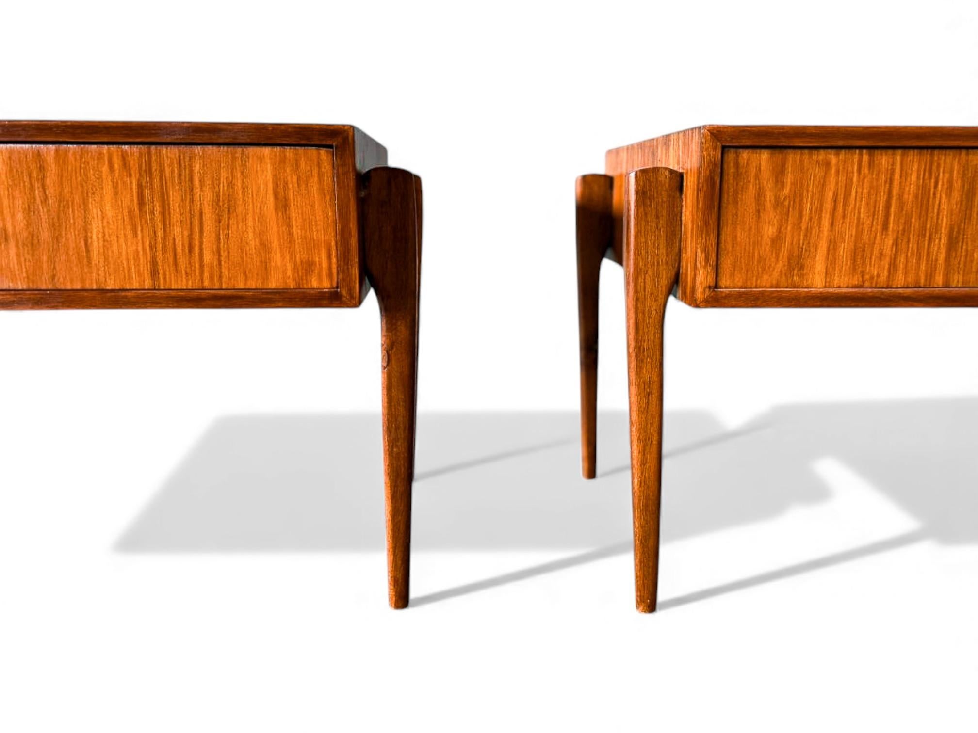 Tables de chevet modernes brésiliennes avec tiroir en bois de Caviuna, Inconnu, années 1950 en vente 5