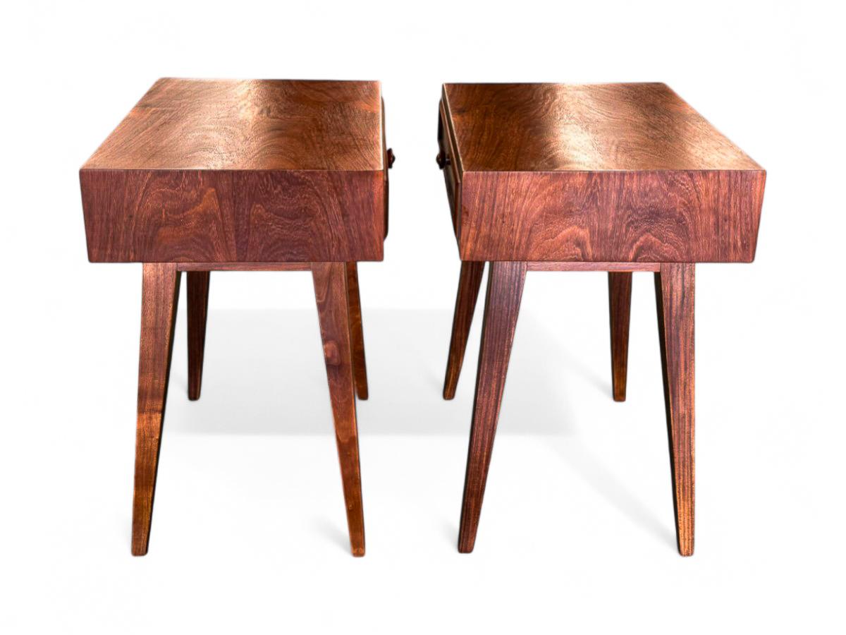 Comodini moderni brasiliani con cassetto in legno duro, Tepperman, anni '50, Brasile in vendita 1