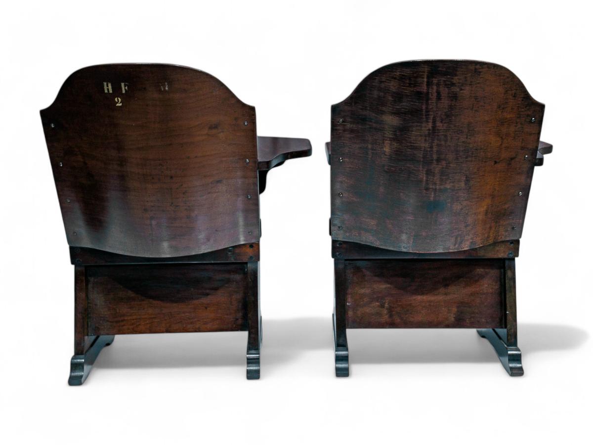 Paire de fauteuils d'auditorium modernes brésiliens en bentwood, A.I.Cimo, c. 1950s en vente 1