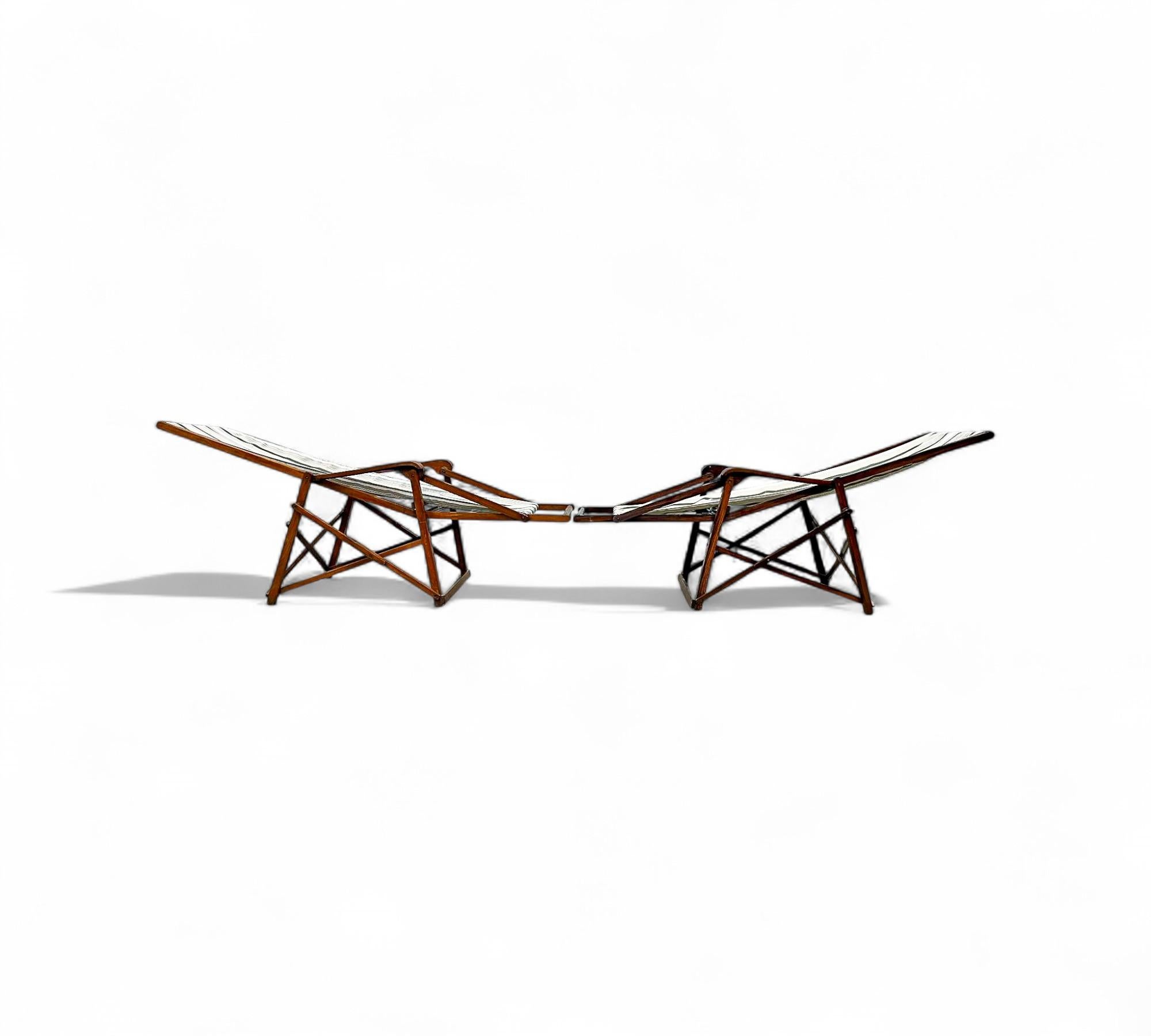 Brazilian Modern Pair of Chaise Lounges in Hardwood & Fabric by Lucio Costa 1950 For Sale 5