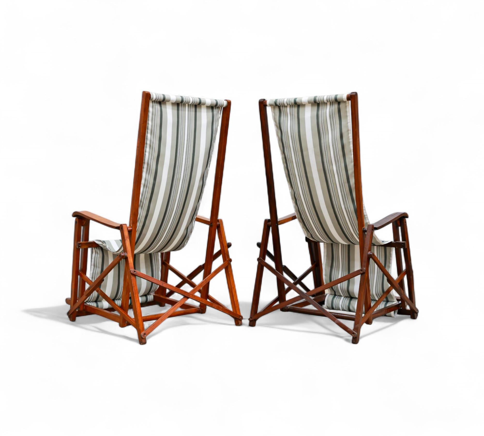 Woodwork Brazilian Modern Pair of Chaise Lounges in Hardwood & Fabric by Lucio Costa 1950 For Sale