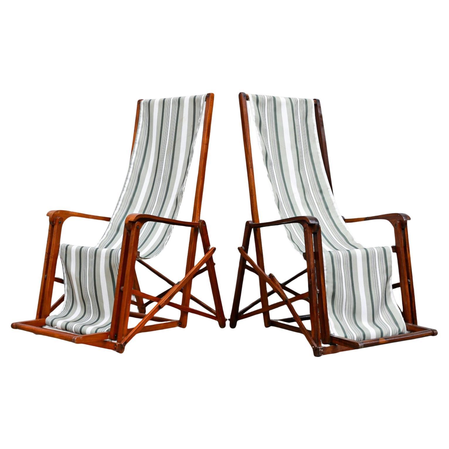 Brazilian Modern Pair of Chaise Lounges in Hardwood & Fabric by Lucio Costa 1950 For Sale