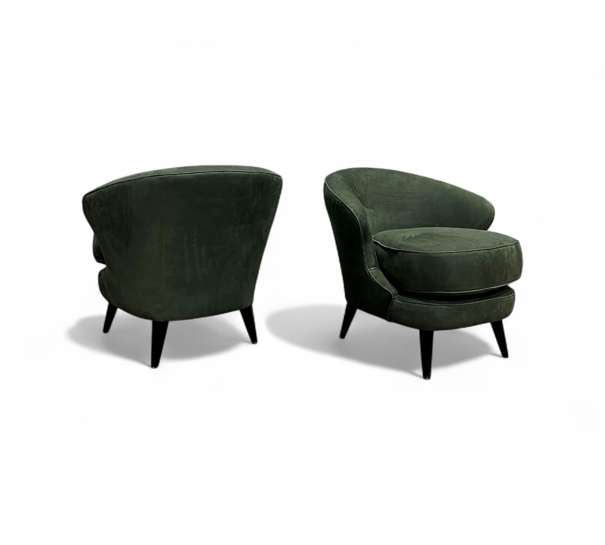 Travail du bois Paire de fauteuils Concha modernes brésiliens en daim vert, Joaquim Tenreiro, 1960 en vente