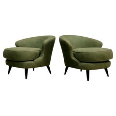 Brazilian Modern Pair of Concha Armchairs in Green Suede, Joaquim Tenreiro, 1960