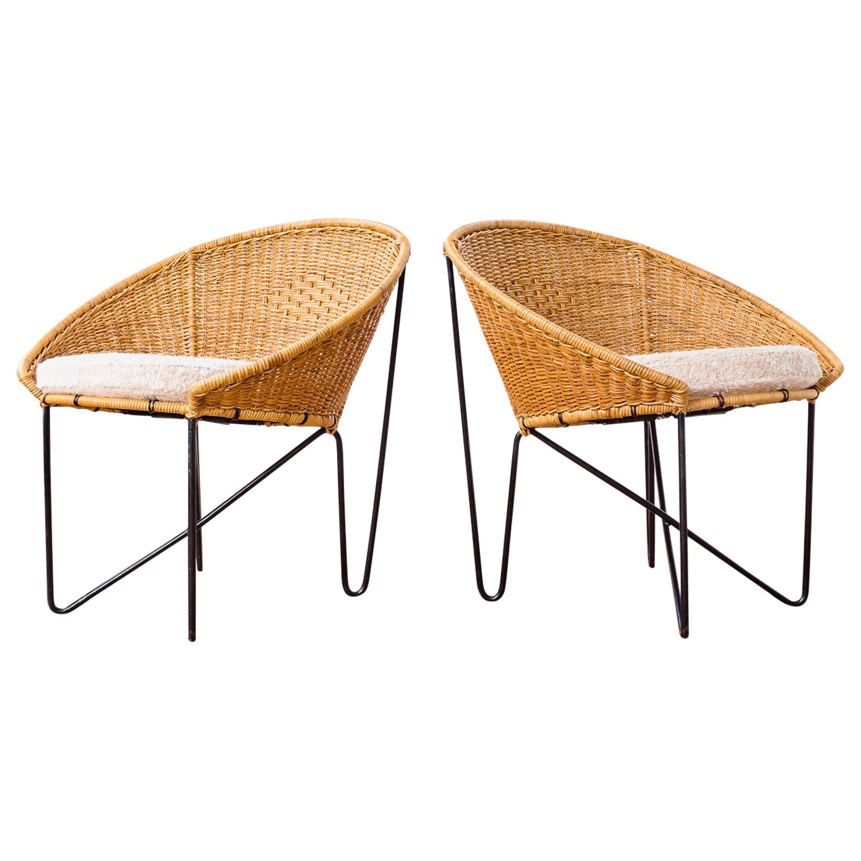 Brazilian Modern Pair of Lounge Chairs in Iron and Reed by Zanine Caldas, 1950s