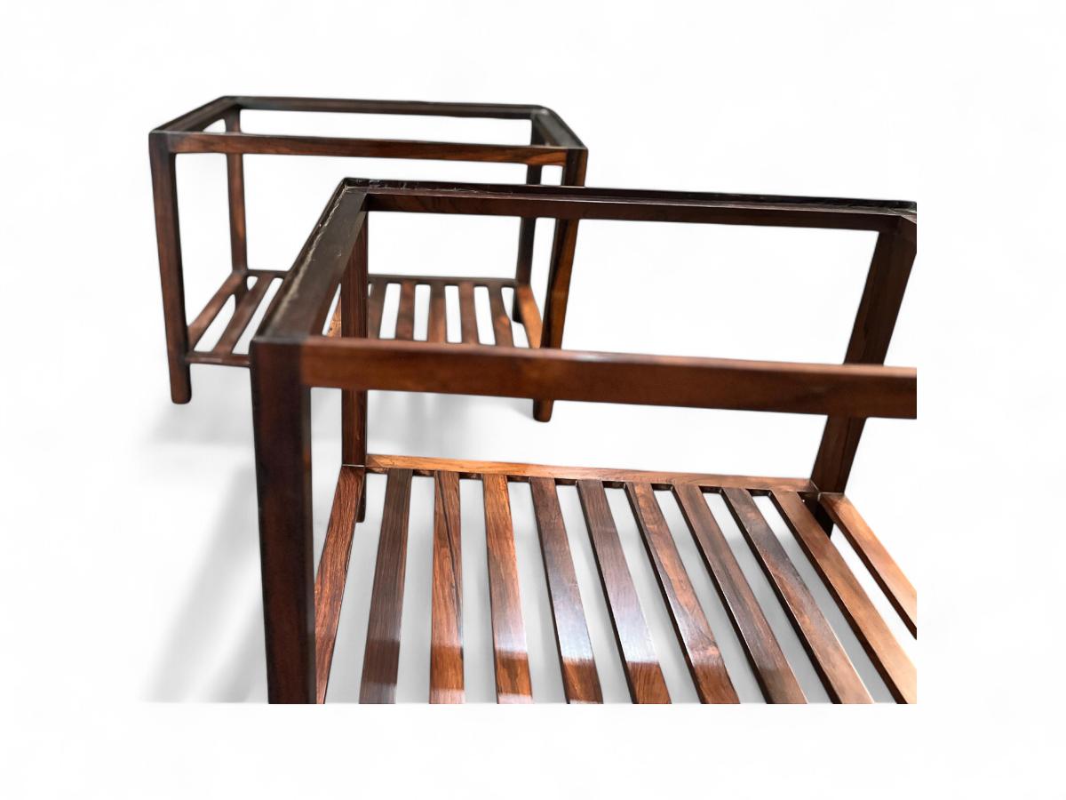 Pareja de mesas auxiliares modernas brasileñas de madera noble y cristal, Fátima, c. 1960 Vidrio en venta