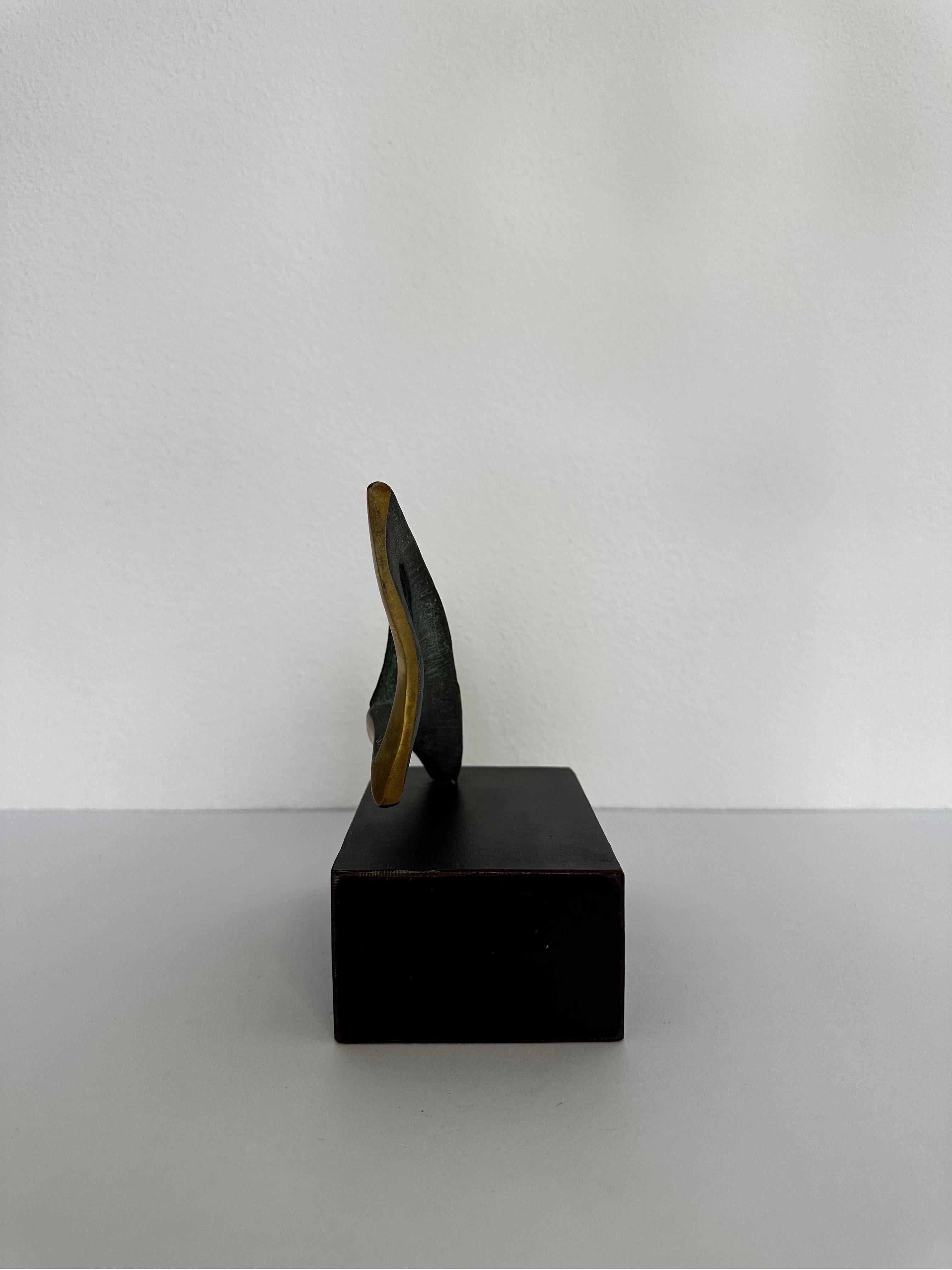 Brazilian Modern Polished Bronze Sculpture on Wood Base. 1960s In Good Condition In Miami, FL