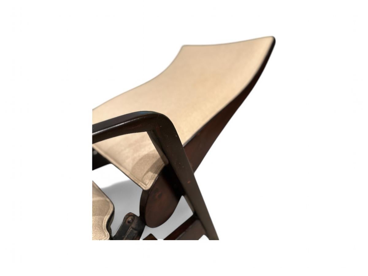 Chaise reclinabile moderna brasiliana in legno duro e Ultrasuede, Gerdau, anni '40 in vendita 7