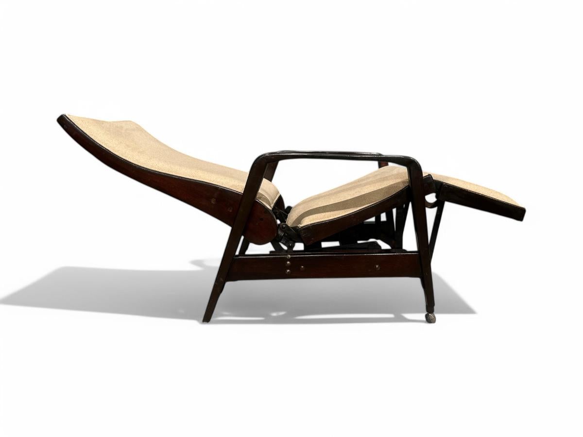 Mid-Century moderno Chaise reclinabile moderna brasiliana in legno duro e Ultrasuede, Gerdau, anni '40 in vendita