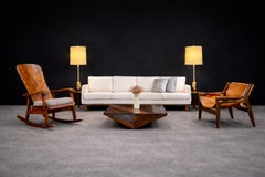 Sedia a dondolo moderna brasiliana in legno di bengala di Moveis Cimo, 1950, Brasile