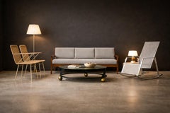 Sedia a dondolo moderna brasiliana in metallo e acrilico, sconosciuta, 1970