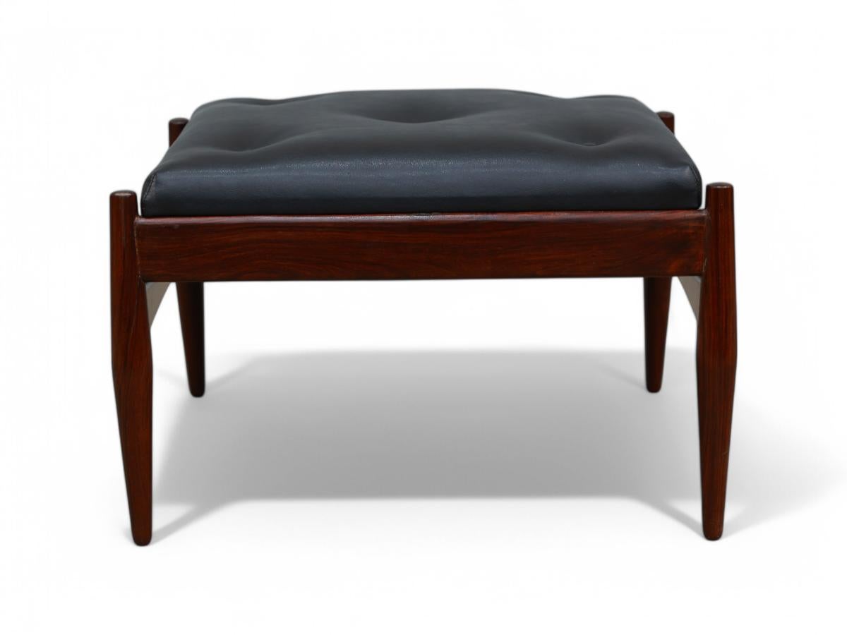 Silla mecedora y otomana modernas brasileñas de madera y cuero, Liceu de Artes Cuero en venta