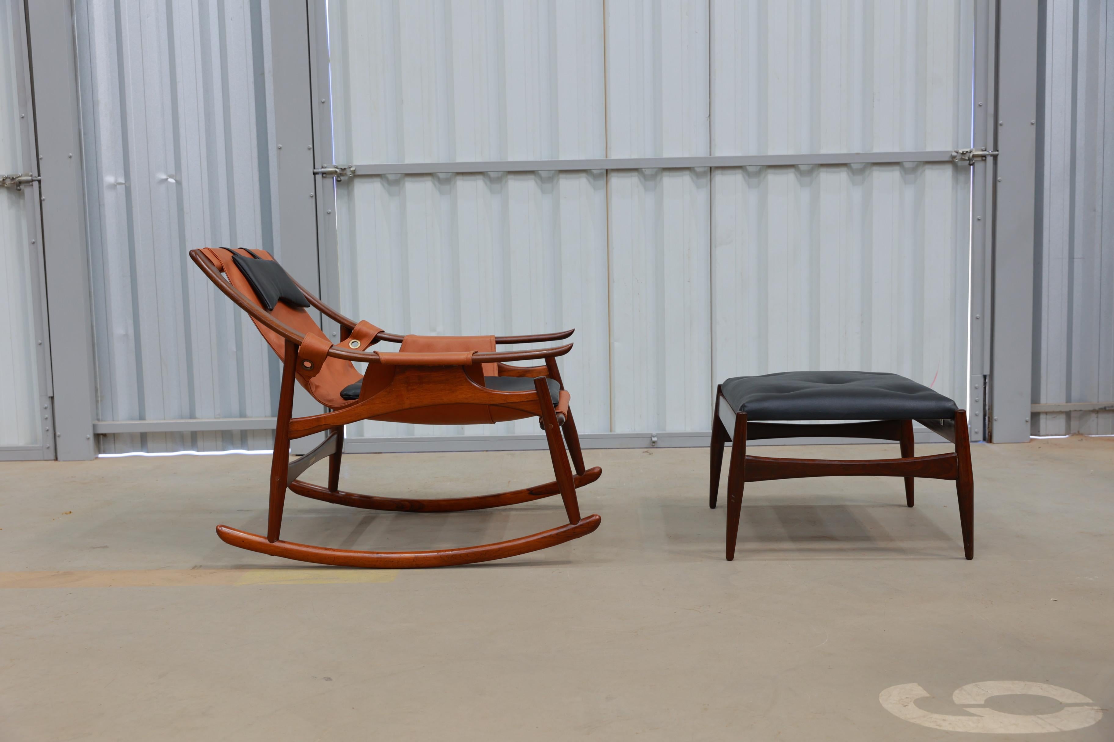 Mid-Century Modern Brazilian Modern Rocking Chair & Ottoman in Hardwood & Leather, Liceu de Artes For Sale