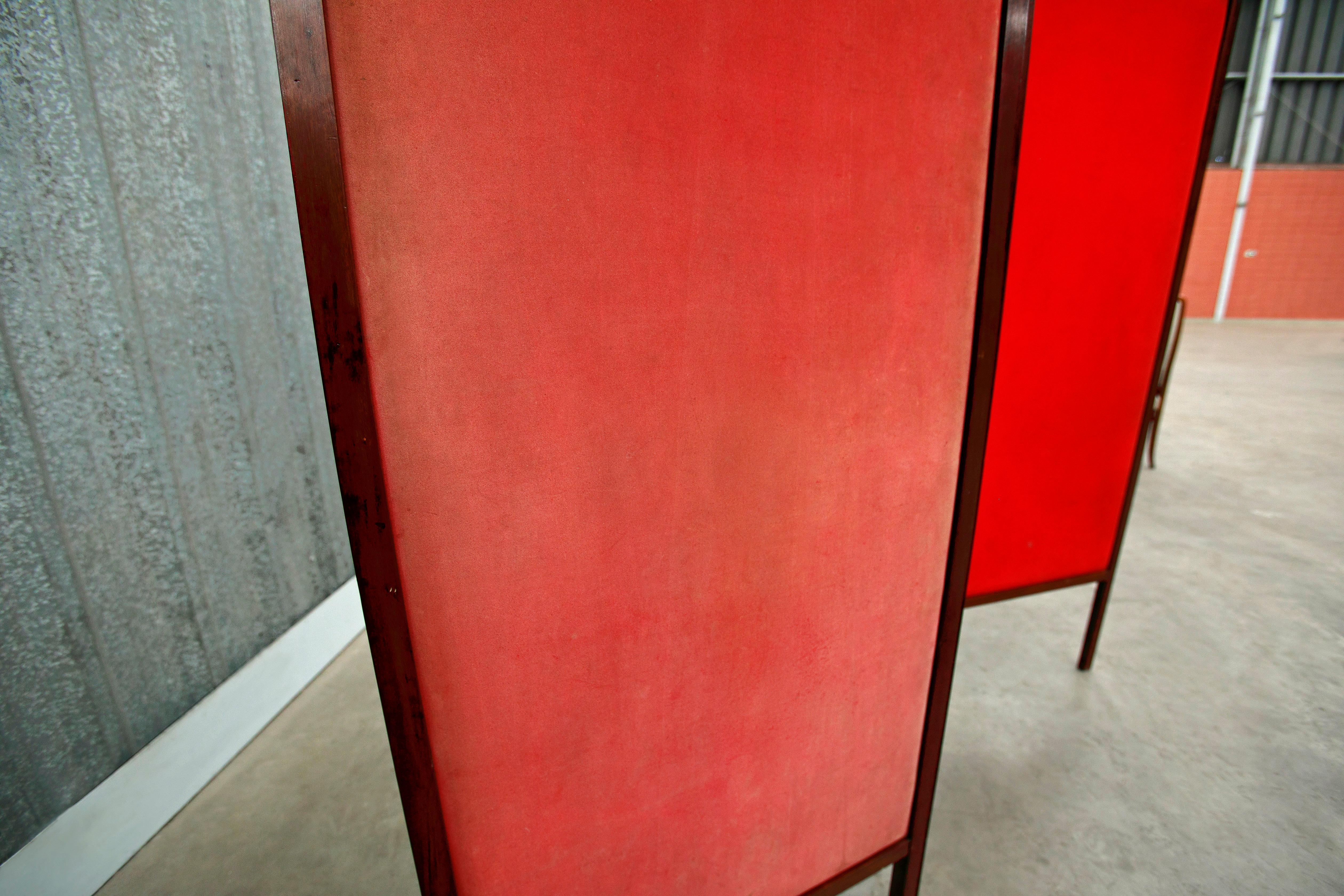 Brazilian Modern Room Divider in Hardwood & Leather by Sergio Rodrigues, 1960s For Sale 4