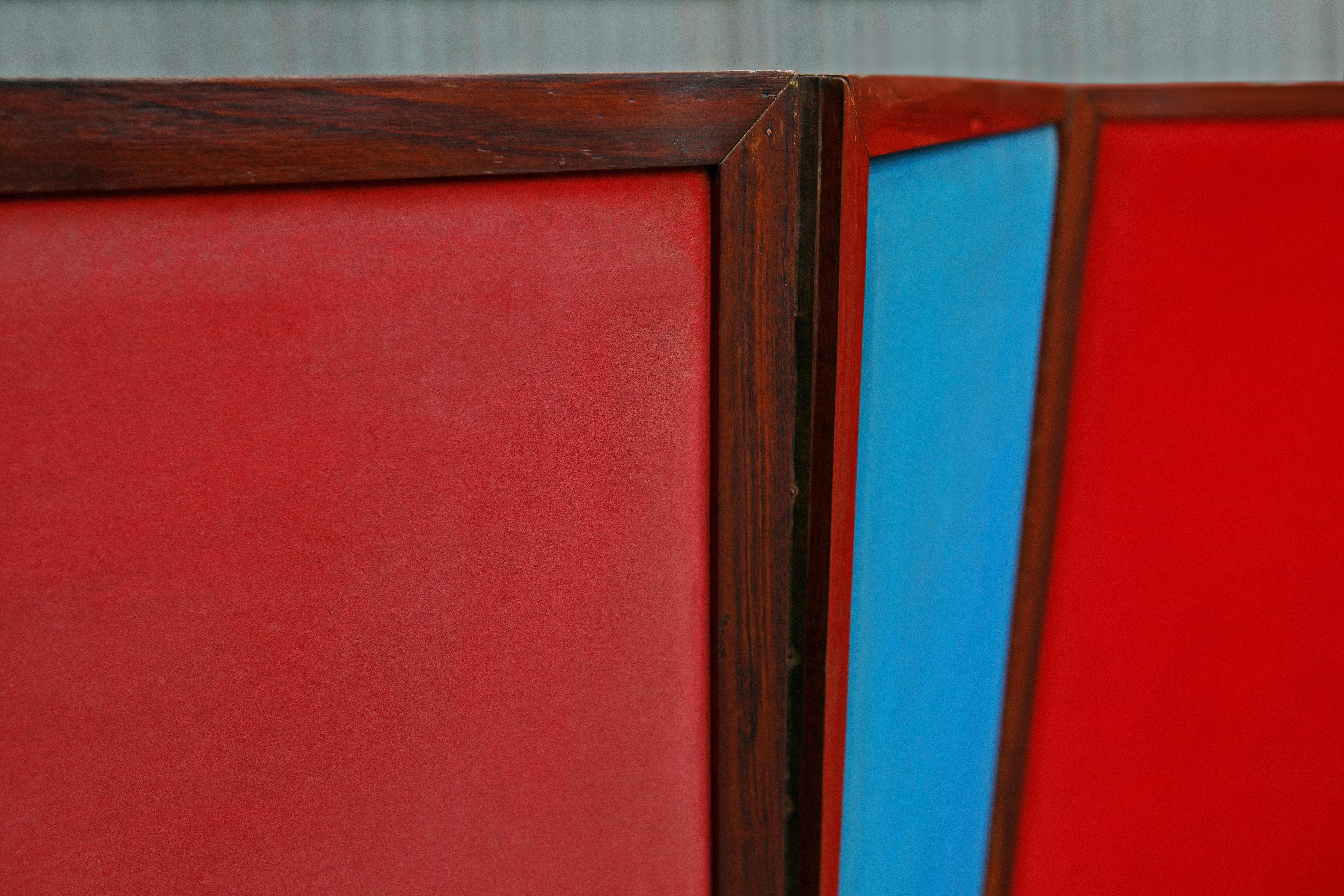 Brazilian Modern Room Divider in Hardwood & Leather by Sergio Rodrigues, 1960s For Sale 2