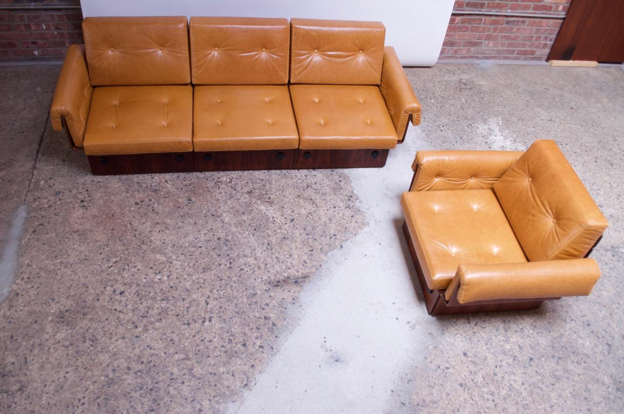 Brazilian Modern Rosewood and Leather Modular Sofa or Settees In Good Condition In Brooklyn, NY