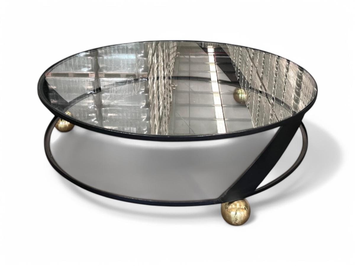 Brésilien Table basse ronde moderne brésilienne en métal et verre, Unknown, c. 1960 en vente