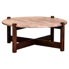 Moderner runder brasilianischer Couchtisch aus Palisanderholz und rosa Granit, Fátima, 1960er Jahre