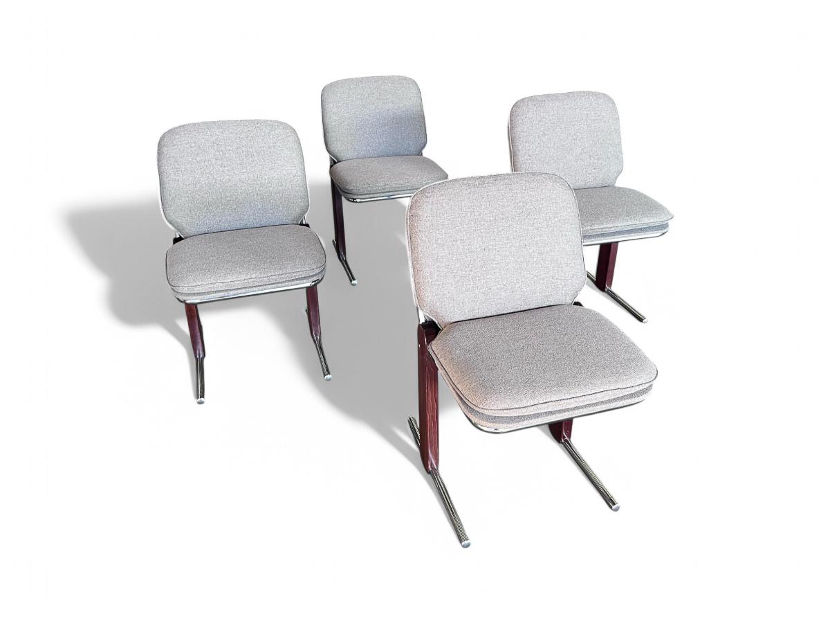 XX secolo Set di 4 sedie moderne brasiliane in legno, metallo e ciniglia, Percival Lafer in vendita