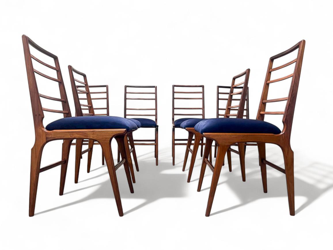 Ensemble de 8 chaises modernes brésiliennes en Wood & C Fabrice, Giuseppe Scapinelli, c.1950s Bon état - En vente à New York, NY