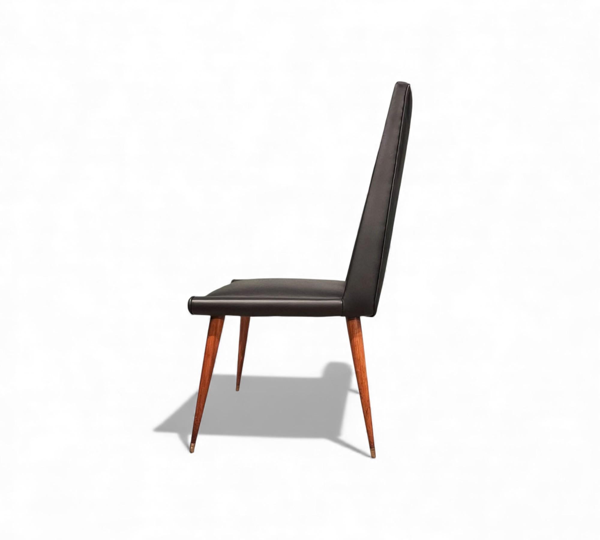 Brazilian Modern Set of Chairs in Hardwood & Leather, Giuseppe Scapinelli, 1950s en vente 1