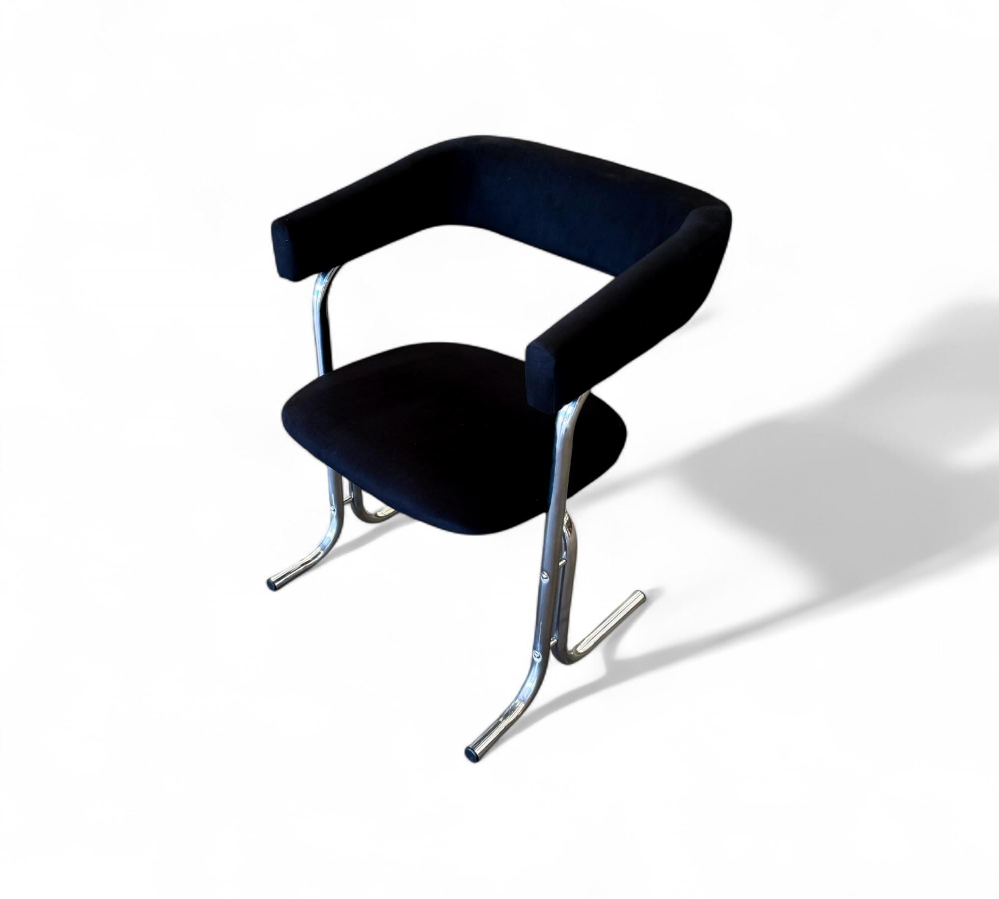 Set di cinque sedie moderne brasiliane in cromo e tessuto, Pozza Moveis 1960 in vendita 5