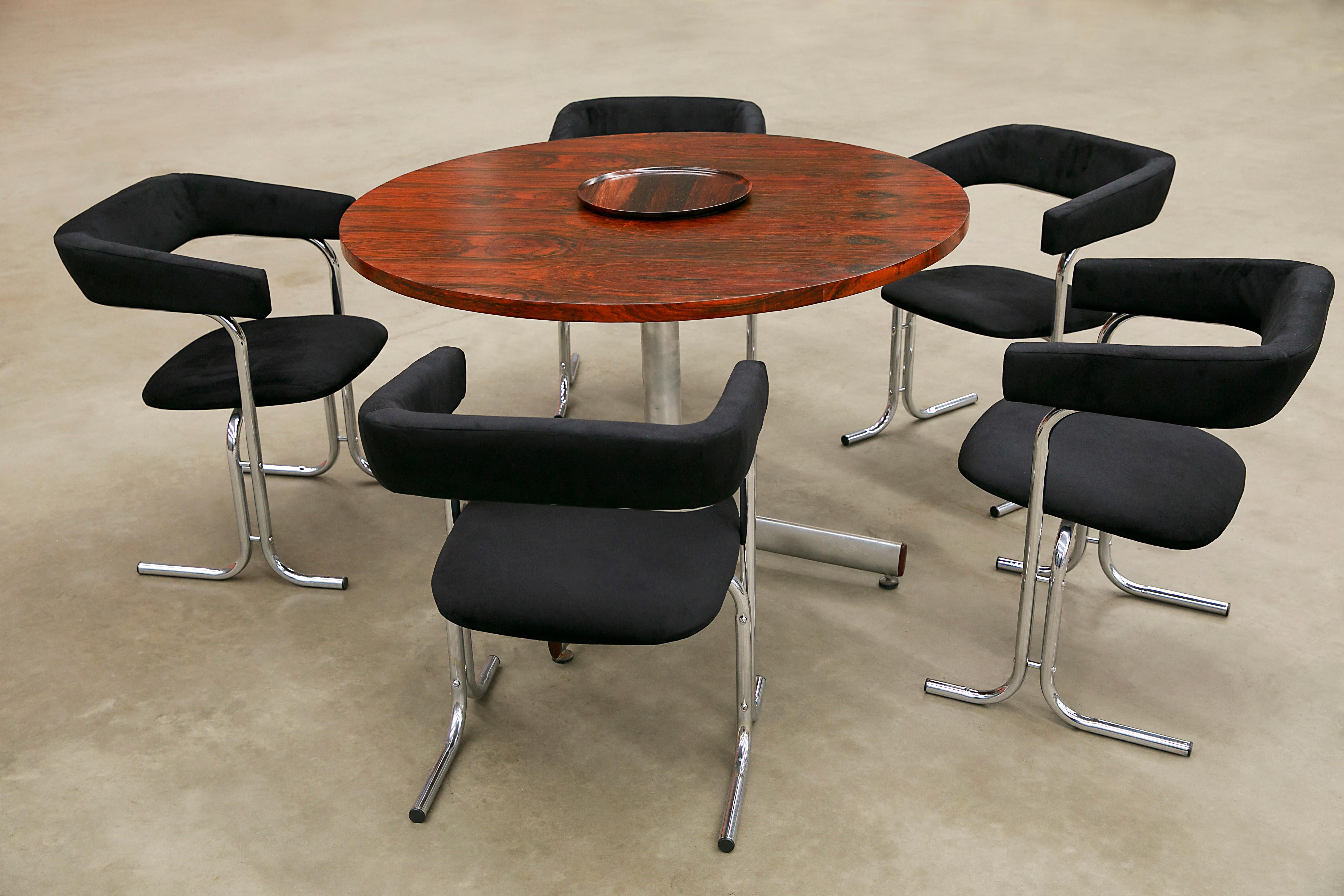 Tessuto Set di cinque sedie moderne brasiliane in cromo e tessuto, Pozza Moveis 1960 in vendita