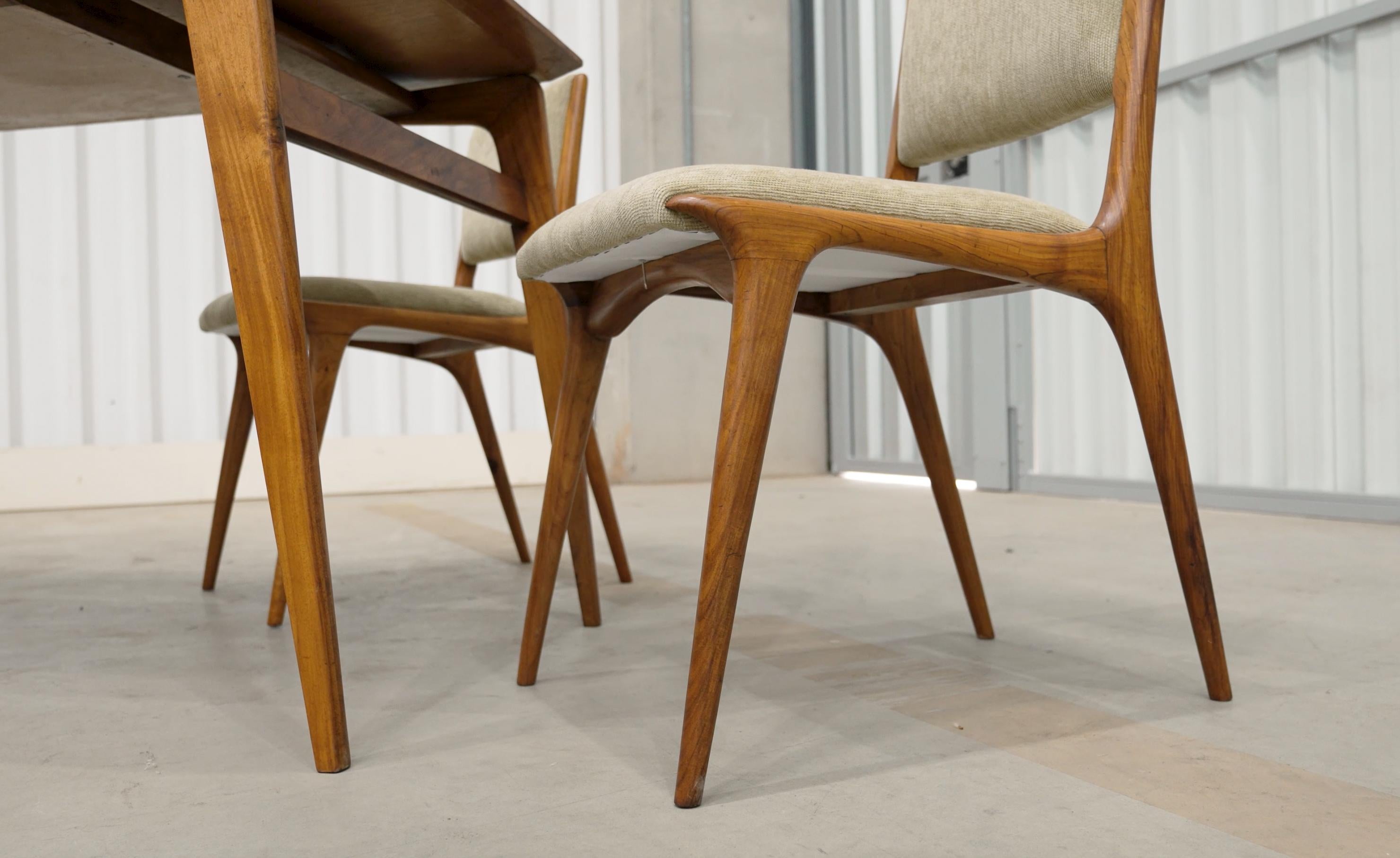 Brazilian Modern Set of Four Chairs in Caviuna Wood by Carlo Hauner, Brazil 3
