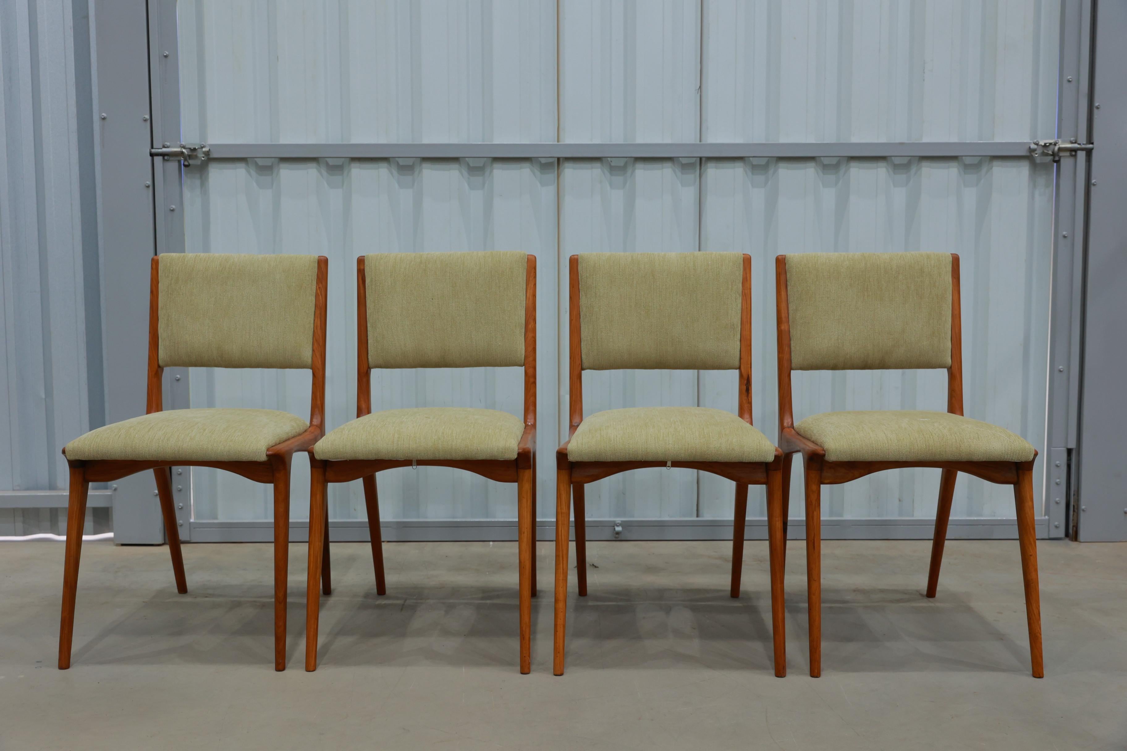 Available today,  with free US domestic shipping included, these Brazilian Modern Set of Four Chairs in Caviuna Wood by Carlo Hauner and Martin Eisler are spectacular!

The wood pieces produced by Carlo Hauner for Forma Móveis e Objetos de Arte