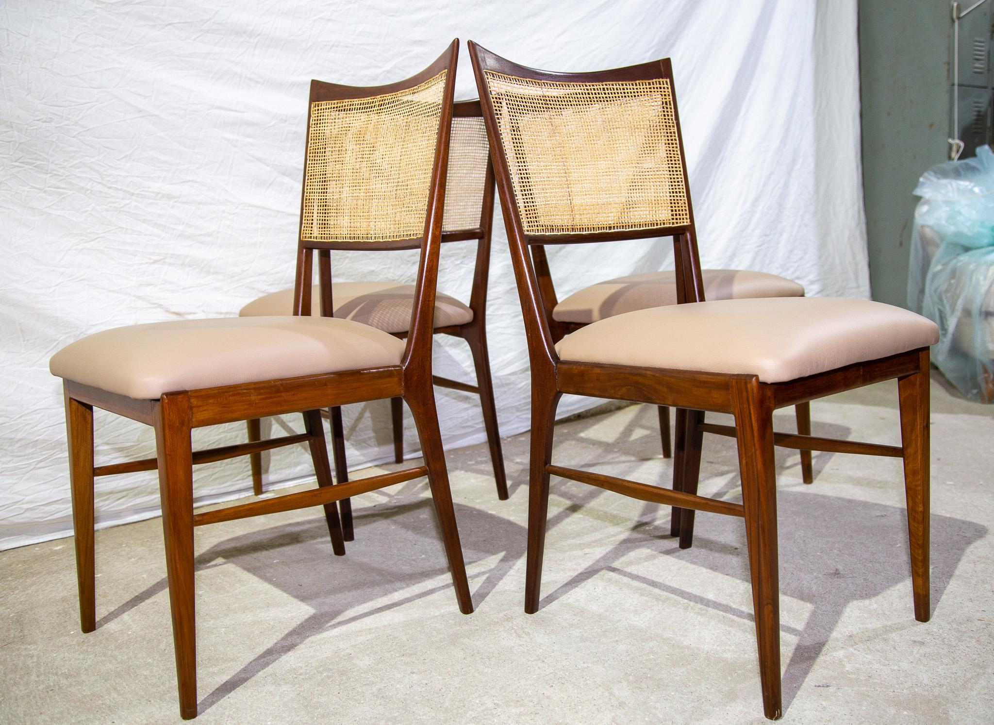 20th Century Brazilian Modern Set of Four Chairs in Hardwood & Beige Leather, Unknown, 1960s