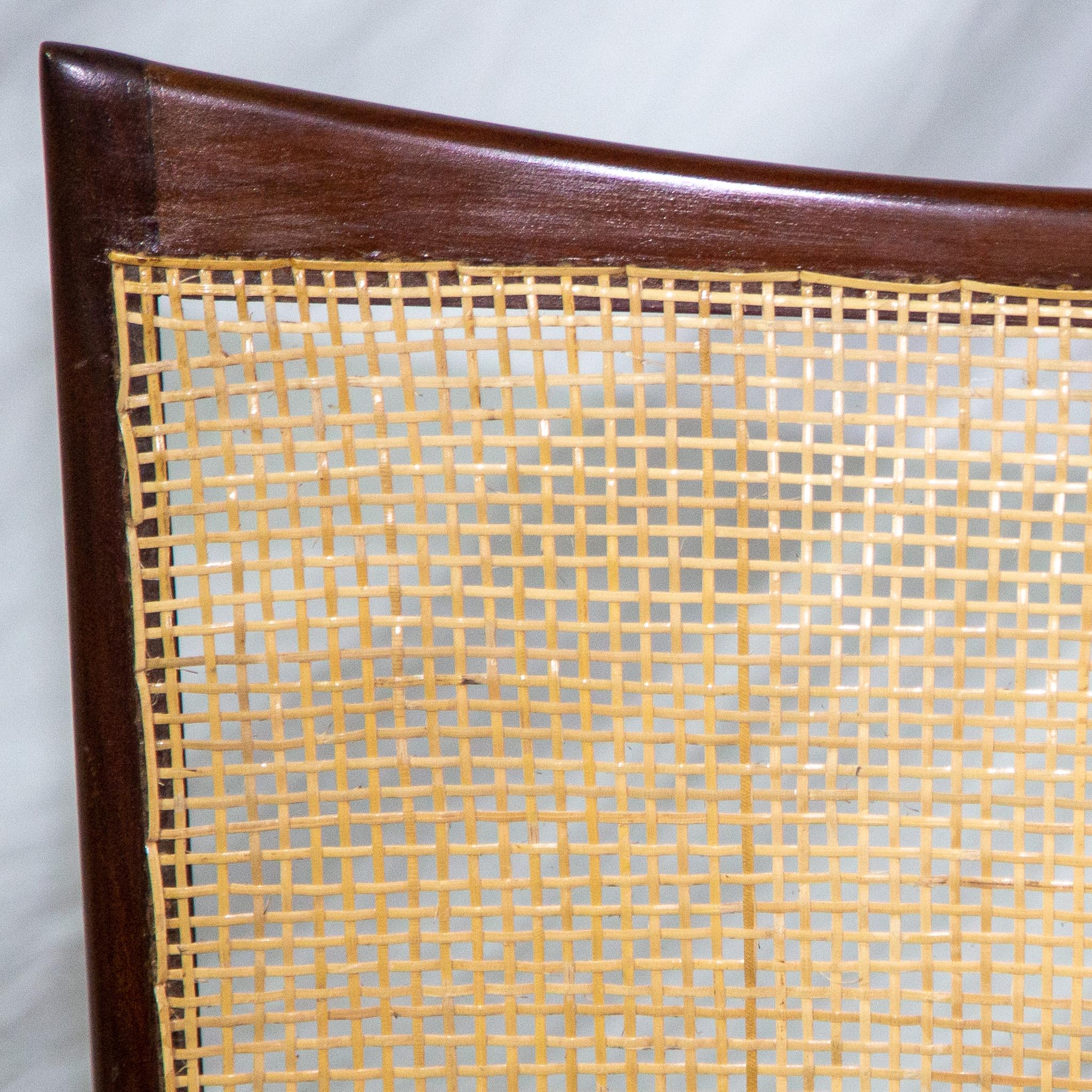 Cuir Ensemble de quatre chaises brésiliennes Modernity en bois dur et cuir beige, Unknown, 1960s en vente