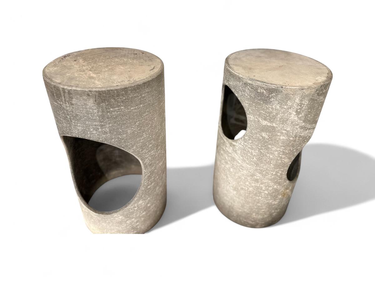 Ensemble moderne brésilien de trois tabourets en fibre de ciment, c. 1960s en vente 2