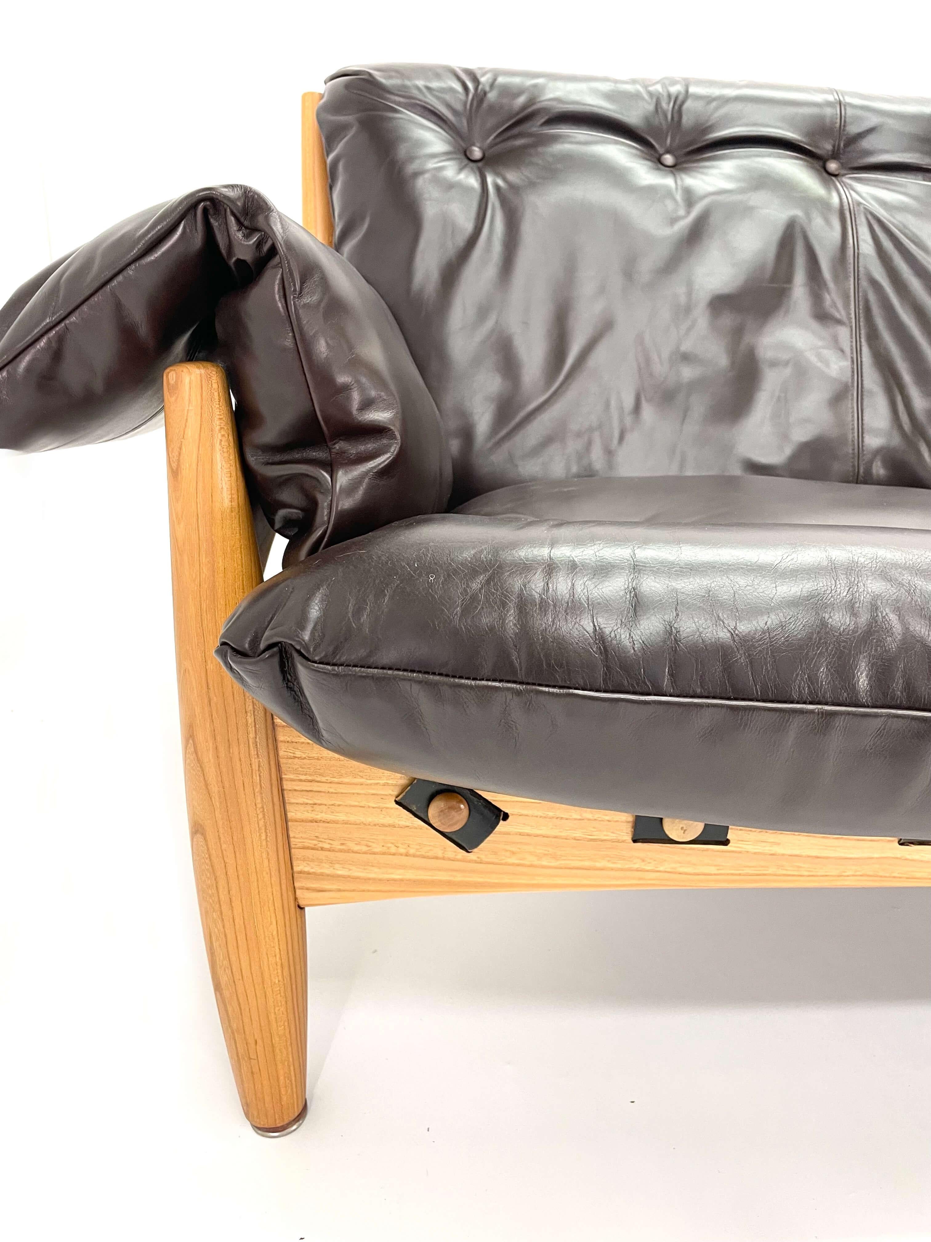 Brazilian Modern 'Sheriff' Sofa in Dark Espresso Leather by Sergio Rodrigues , C 11