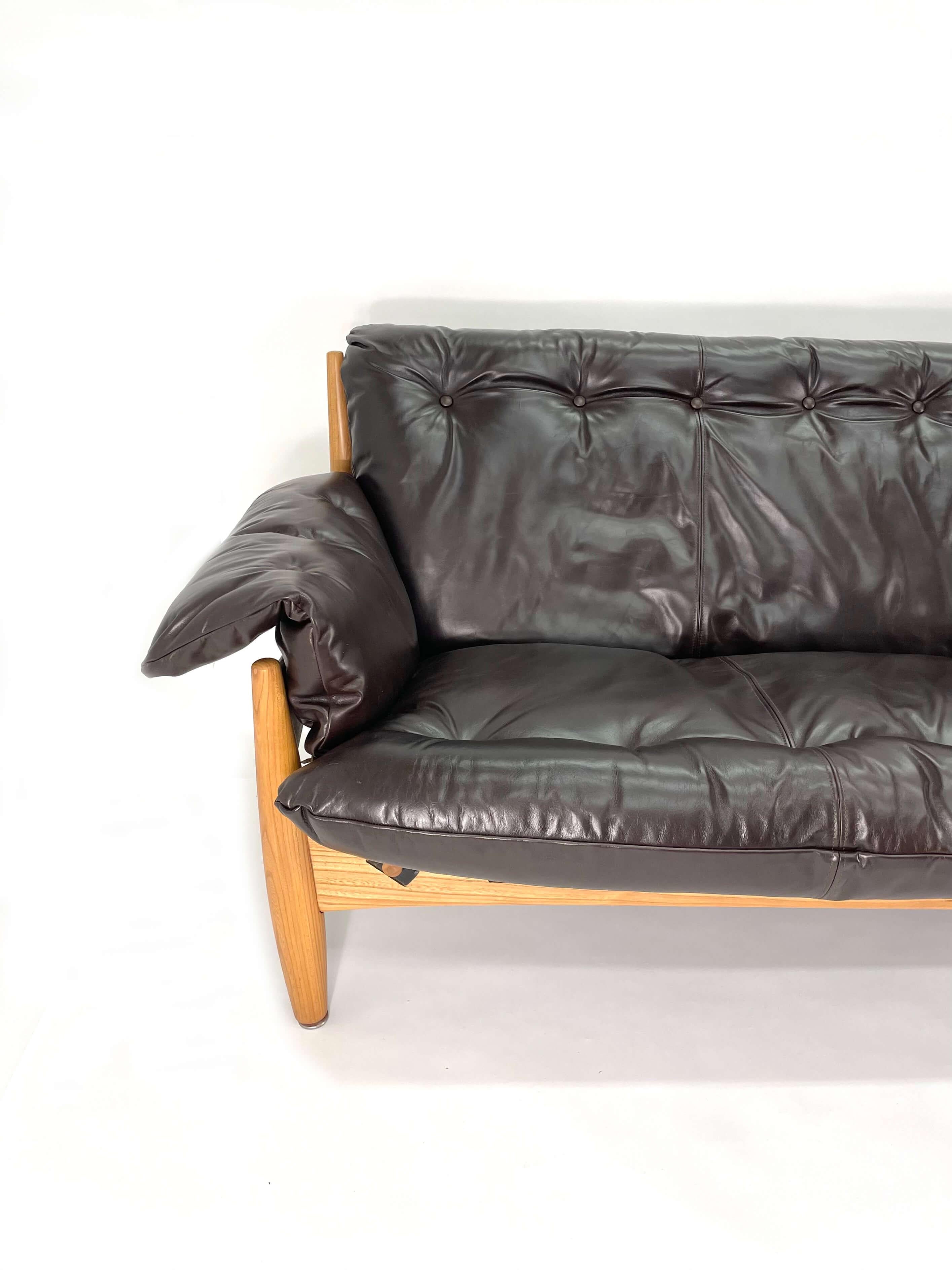 Brazilian Modern 'Sheriff' Sofa in Dark Espresso Leather by Sergio Rodrigues , C In Good Condition For Sale In San Diego, CA