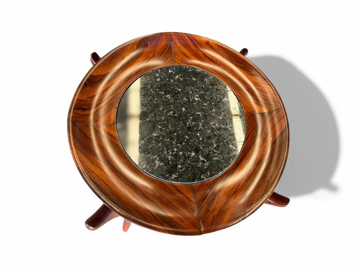 Bois de feuillus Table d'appoint moderne brésilienne en bois dur et granit noir, Giuseppe Scapinelli en vente