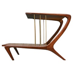 Table d'appoint moderne brésilienne en bois dur par Giuseppe Scapinelli, années 1950, Brésil