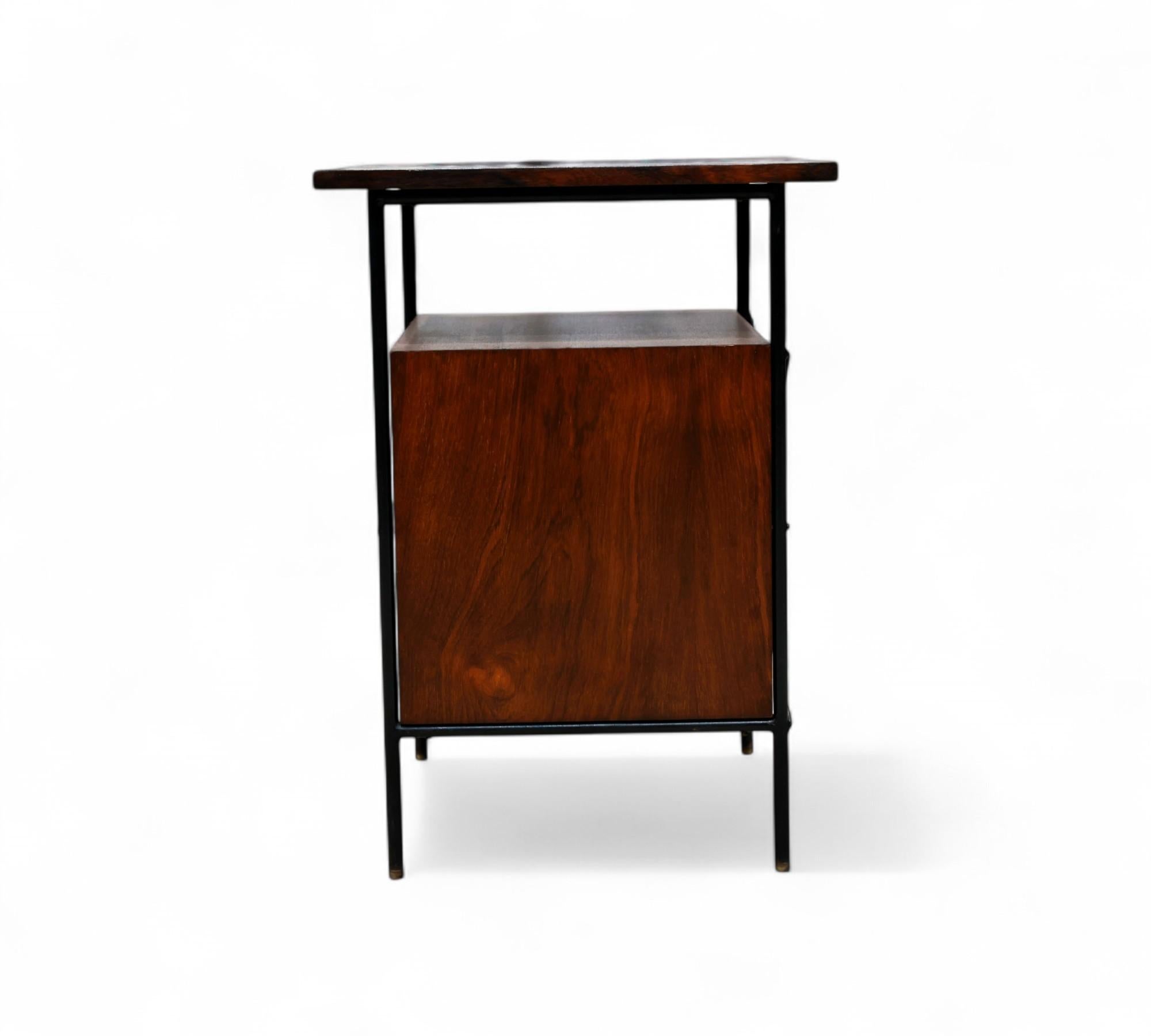 Brazilian Modern Side Table in Metal, Hardwood & Formica, Geraldo de Barros 1950 For Sale 3