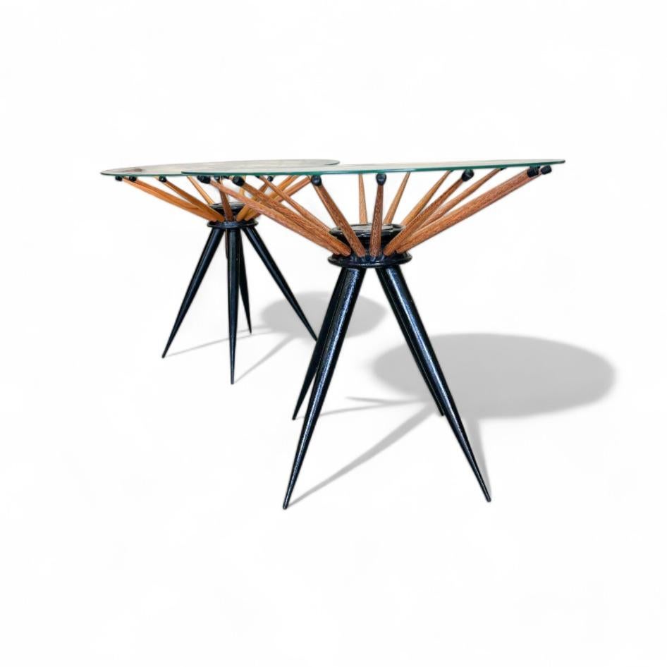 Moderne brasilianische Beistelltische aus Hartholz und Glas von Giuseppe Scapinelli, um 1950 (Moderne der Mitte des Jahrhunderts) im Angebot